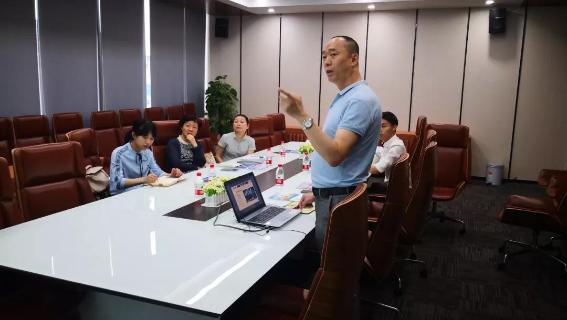 赣江南昌经开区领导受邀访问摩天2娱乐加速器，为优质项目落地南昌创造新机遇